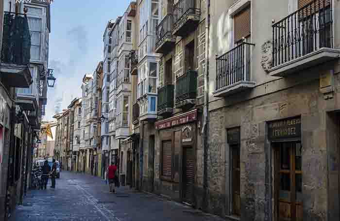 Álava - Vitoria-Gasteiz 45 - casco antiguo.jpg